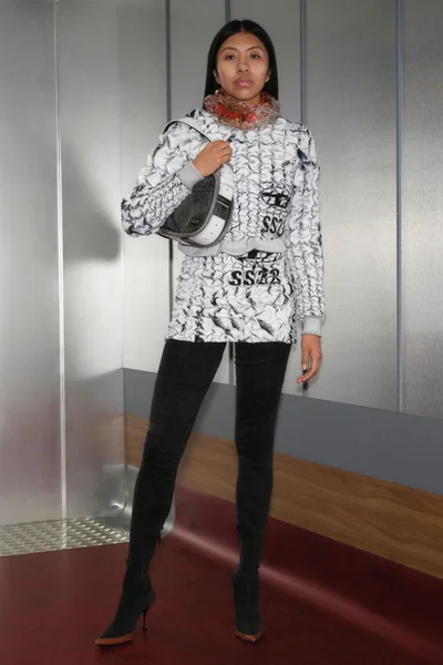 Look 57
